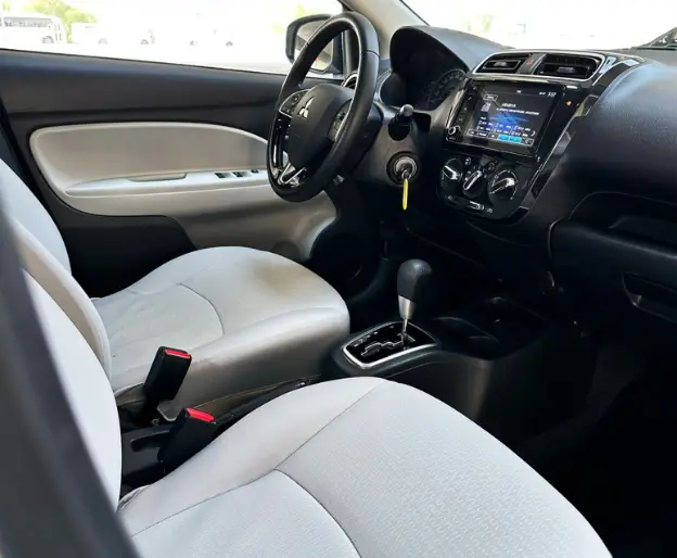 Mitsubishi Attrage rent